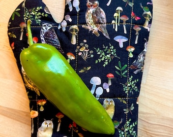 Thick Oven Mitt: Black Cotton with Owls and Mushrooms