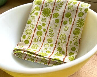 Vintage Farmhouse Style Dishcloth