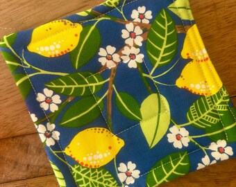 Potholder Set: Square Trivet with Lemons, Ready for Spring!