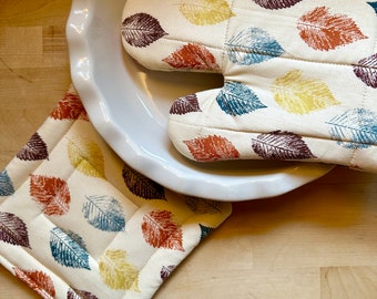 Potholder Gift Set, Autumn leaves, earth tones, Oven Mitt with Potholder