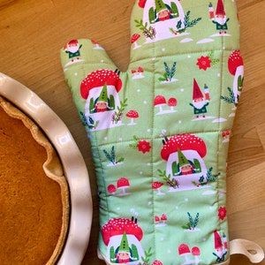  Happy Easter Cute Gnome 5PCS Pot Holders for Kitchen  Heat-Resistant Potholders with Loops, Kitchen Hot Pads Oven Mitts with  Pocket for Cooking Baking Microwave Gift, Spring Colored Eggs : Home 