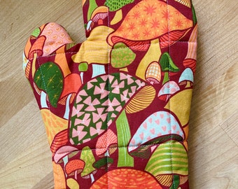 Oven Mitt, Retro Mushrooms colorful oven mitt, orange oven mitt, groovy 1970s decor