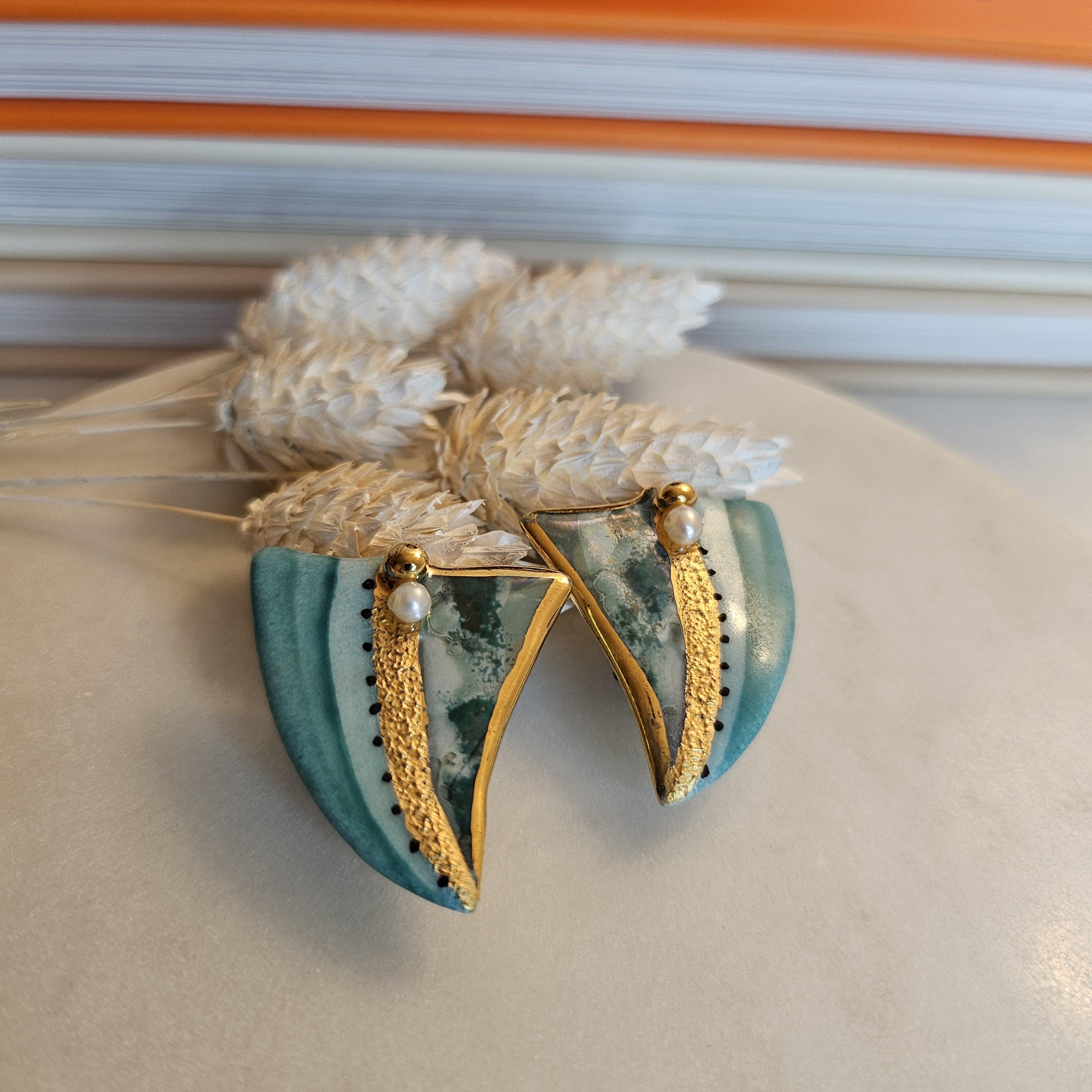 Deux Paires De Boucles D'oreilles Vintage Clips - Émaux Vert Imitation Turquoise, Occasion