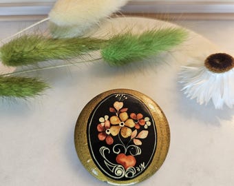Vintage Hand-Painted Floral Wood Brooch: 1950s Jewelry