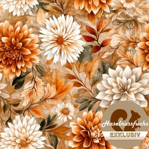 Może przedstawiać: Powtarzający się wzór kwiatowy z dużymi pomarańczowymi i białymi kwiatami chryzantemy oraz jesiennymi liśćmi. Projekt zawiera różne kształty liści w odcieniach pomarańczu, brązu i zieleni, na neutralnym tle. Obraz zawiera tekst "Haselnussfuchs EXKLUSIV".