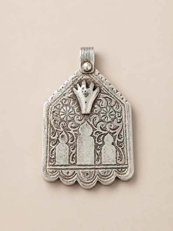 Handmade Silver Necklace - Collier en argent fait main : Bijou ethnique marocain