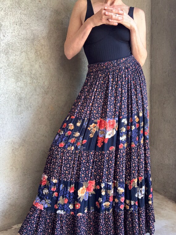 Vintage floral rayon peasant skirt