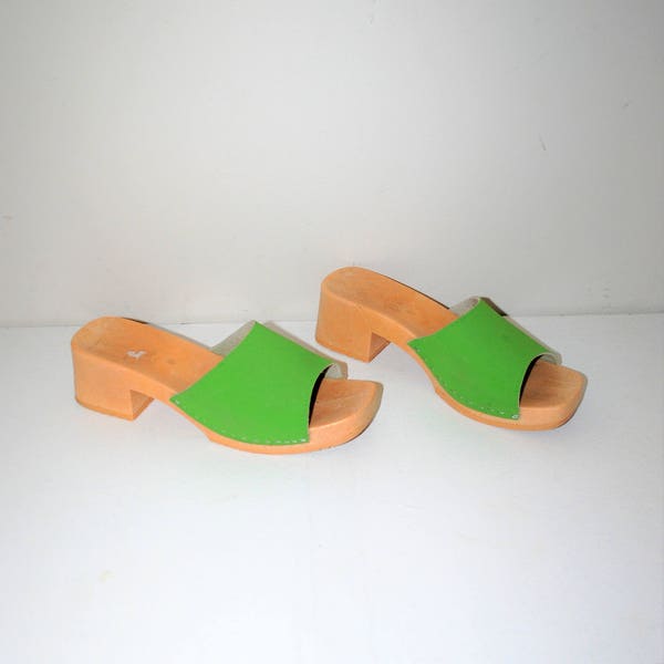 lime green clog mules 1970s vintage citrus colored slip on clogs slides size 7