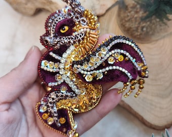 ユニークなドラゴンのヴィンテージスタイルのブローチ - Etsy 日本