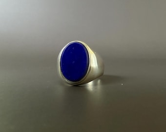 ręcznie robiony pierścionek z lapis lazuli w srebrze próby 925, biżuteria rzemieślnicza