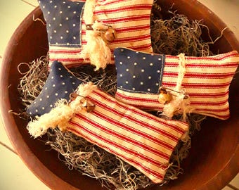 PRIMITIVE 3 Patriotic Flags, Dough Bowl Fillers