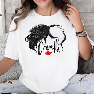 Camiseta Disney Villains Cruella De Vil, Camisetas Retro Cruella Hair, Camiseta Viagem em Família Disneylândia, Camiseta Magic Kingdom, Camiseta Presente de Aniversário