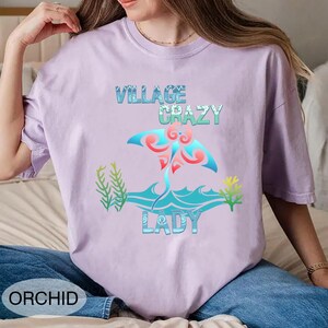 Dorf Crazy Lady Shirt, Gramma Tala Stingray T-Shirt, Moana Familienreise Shirt, Disneyland Urlaub T-Shirt, lustige Disney Oma, polynesischer Rochen Bild 8