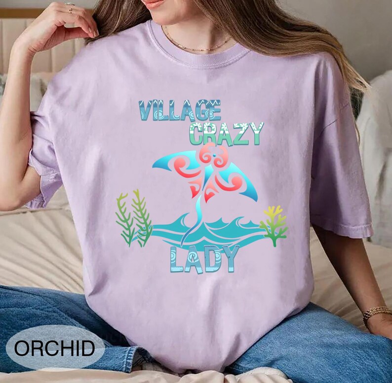 Dorf Crazy Lady Shirt, Gramma Tala Stingray T-Shirt, Moana Familienreise Shirt, Disneyland Urlaub T-Shirt, lustige Disney Oma, polynesischer Rochen Bild 8