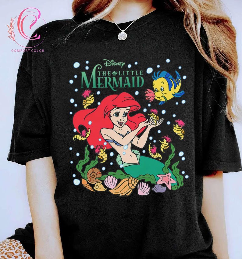 Camiseta de Ariel en acuarela, camiseta de La Sirenita bajo el mar, vacaciones en crucero de Disney, sudadera de viaje a Fantasyland, regalo para niñas de Flounder y caballito de mar imagen 8