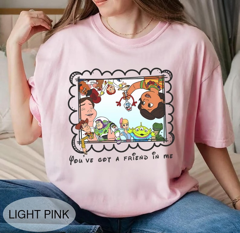 Toy Story Sie haben einen Freund in mir Shirt, Andy und Bonnie Toys T-Shirt, Woody Buzz Best Friends Outfit, Retro Freizeitpark Reise, süße Toy Story Bild 5
