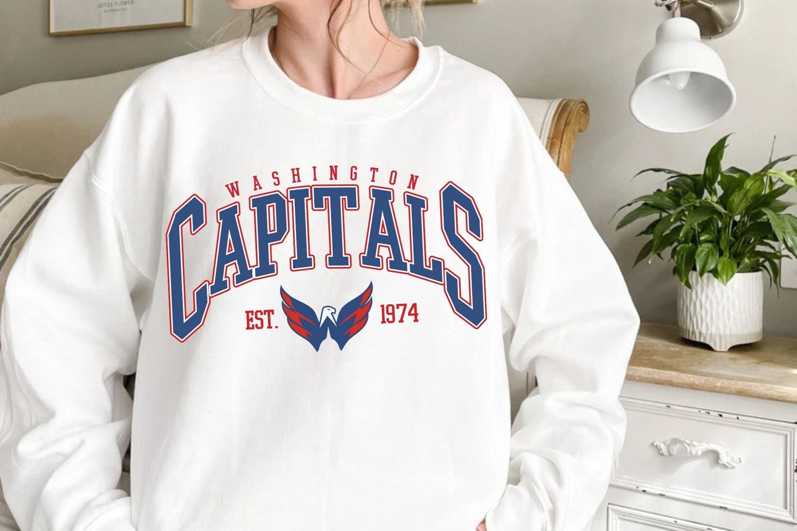 Personalized NHL Washington Capitals Reverse Retro Unisex 3D Hoodie - T- shirts Low Price