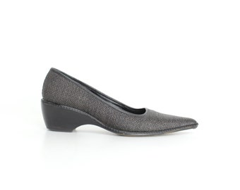 size 8 Walter Steiger Pointed Toe Shoes  |  Textured Textile and Leather Heels | Sleek Woven Leather Pumps | Made in Italy |  38.5