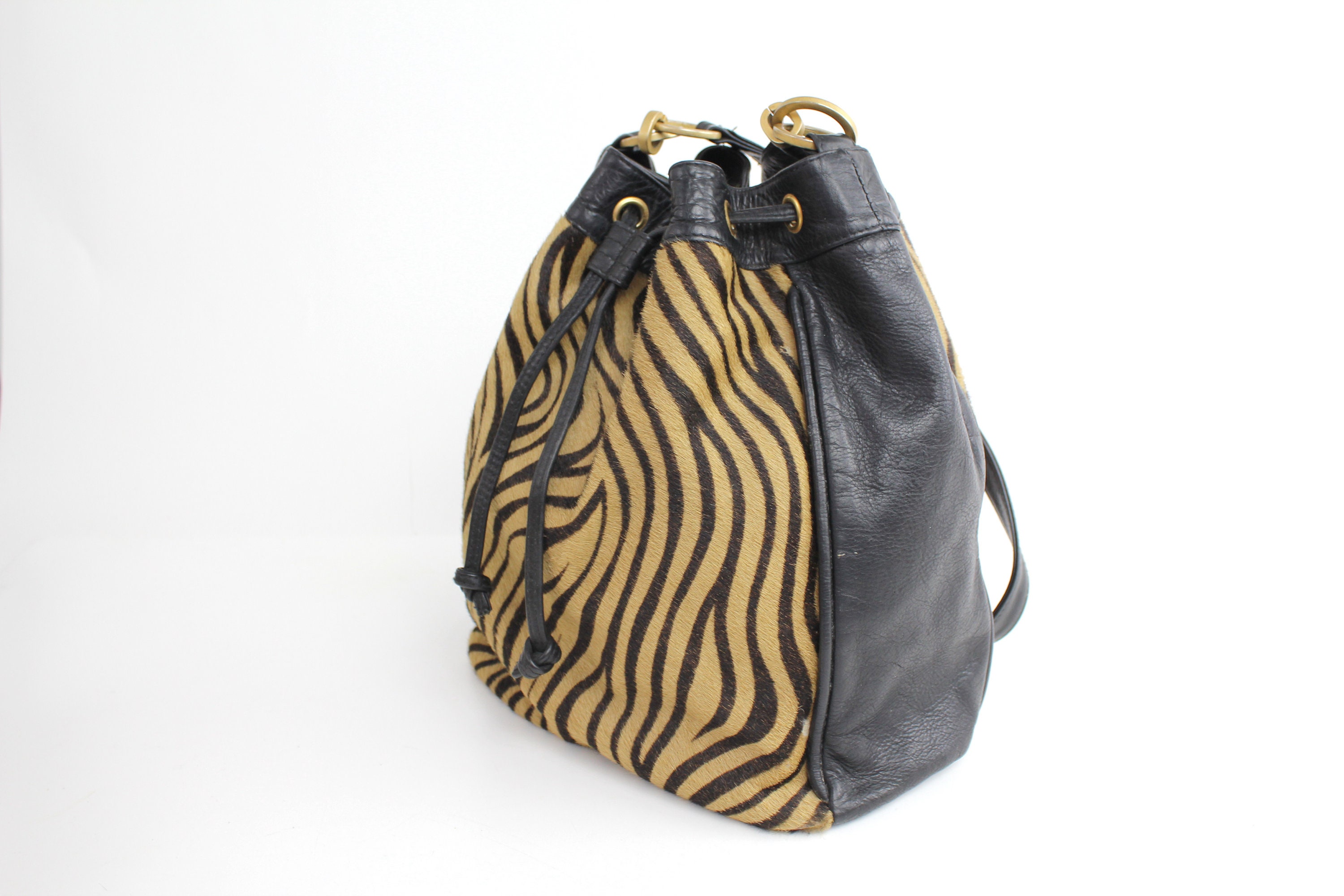 ★TOUT Y EST★ Half Leather Bucket Bag Apple 5443021111 Laptop Bag 2.1 - Chai - ERA81