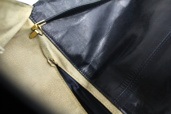 Vintage 1970s Italian Leather Bag | Large Smooth … - image 8