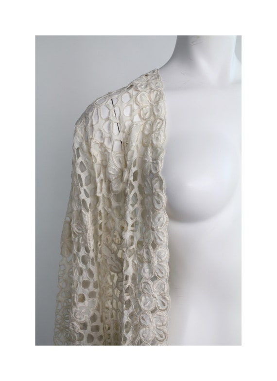 Vintage 1970s Chiffonille Embroidered Eyelet Lace 