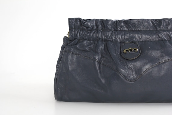 1970s Vintage Etienne Aigner Leather Clutch | Blu… - image 2