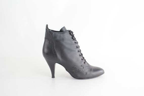 sz 7 | Dark Wave Ankle Boots | Vintage 1980s Post Punk Goth Spiked Heel Black Leather Boots