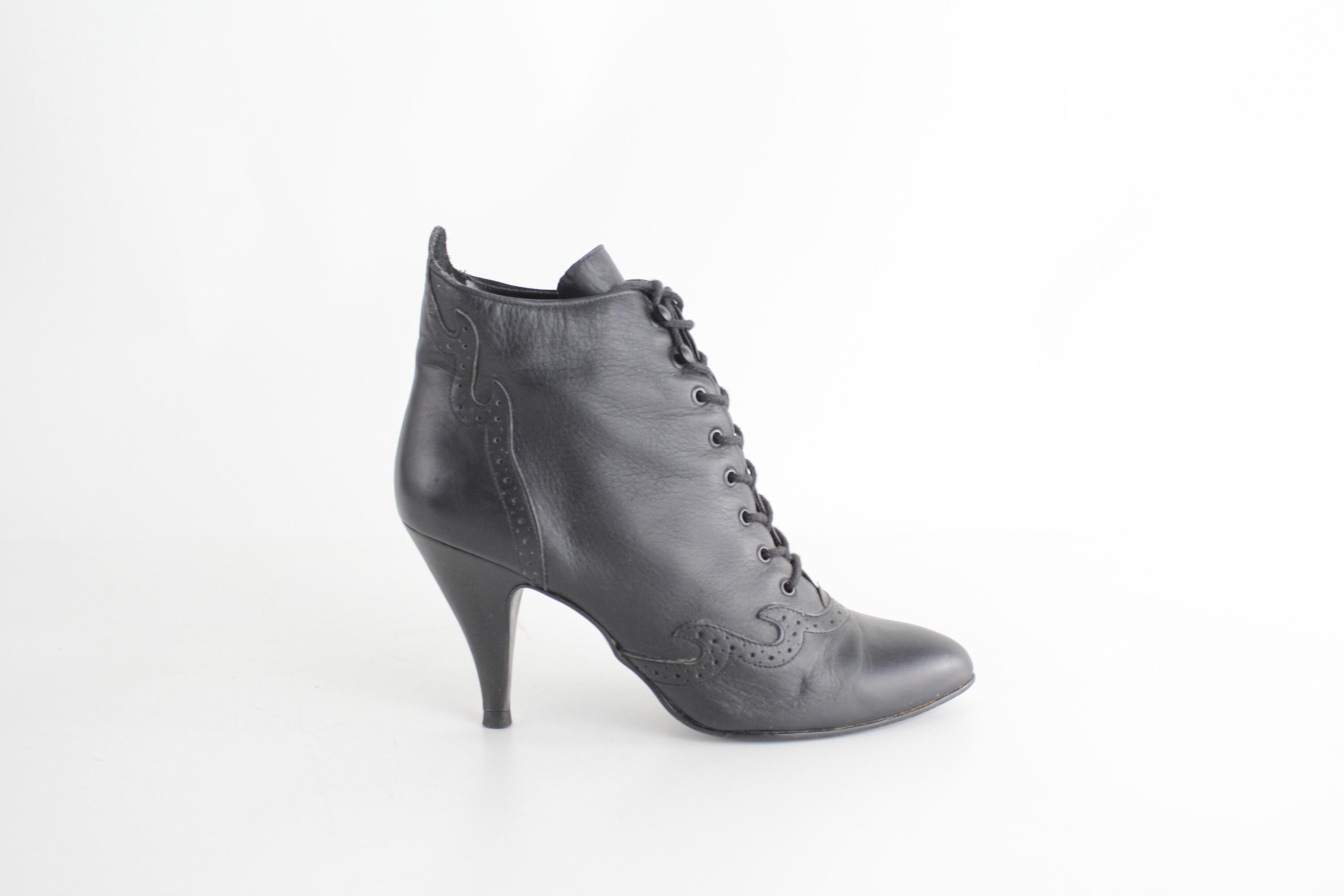 Sz 7 | Dark Wave Ankle Boots | Vintage 1980s Post Punk Goth Spiked