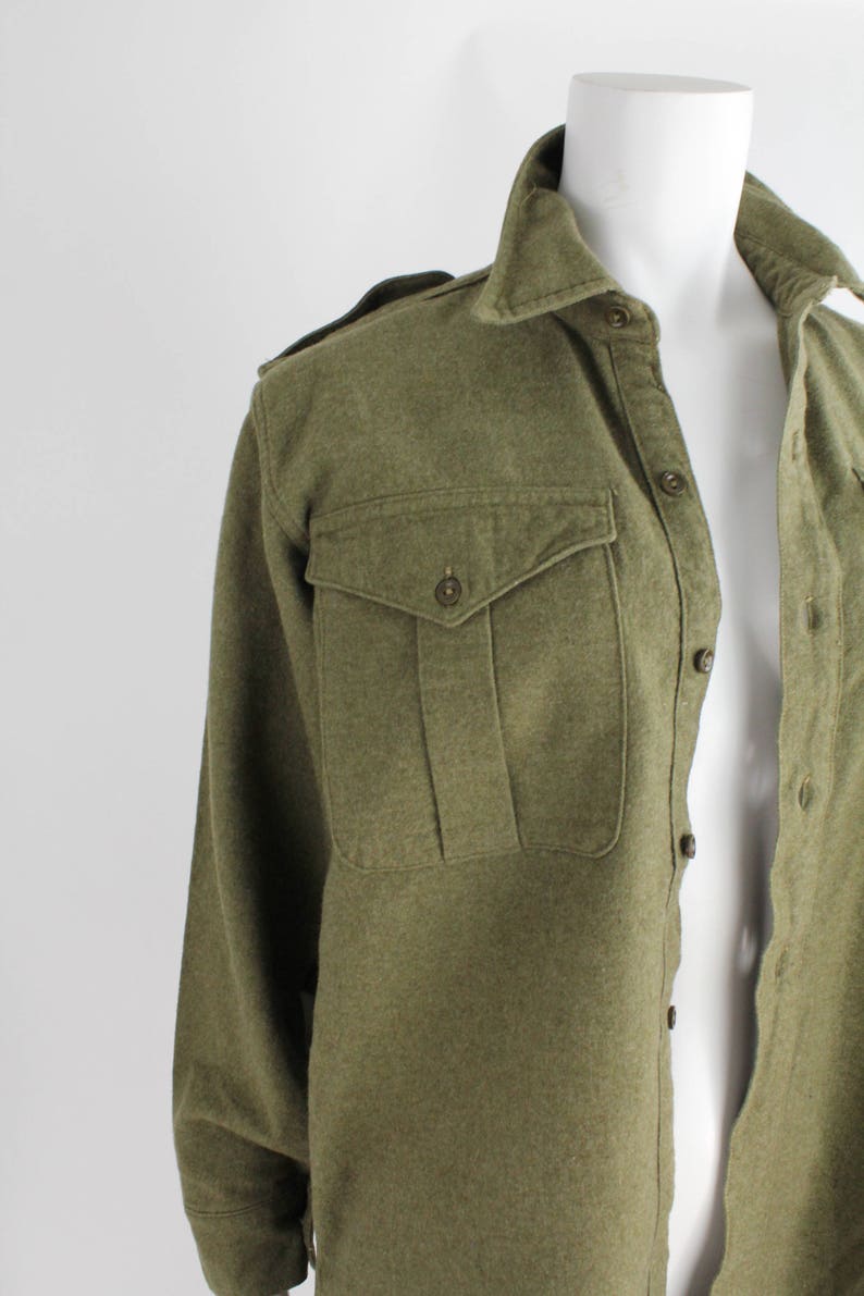 Vintage 1940s Irish Military Wool Shirt Utility Long Sleeve Wool Flannel Shirt Army Field Shirt From Belfast image 8