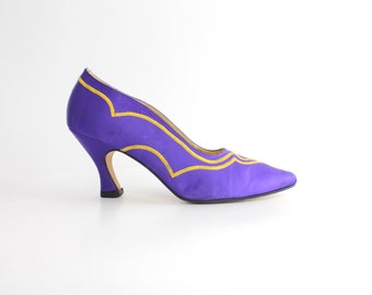 taille 8 vintage en satin brodé et en cuir | Chaussures à talons hauts baroques en satin violettes et dorées | 38,5