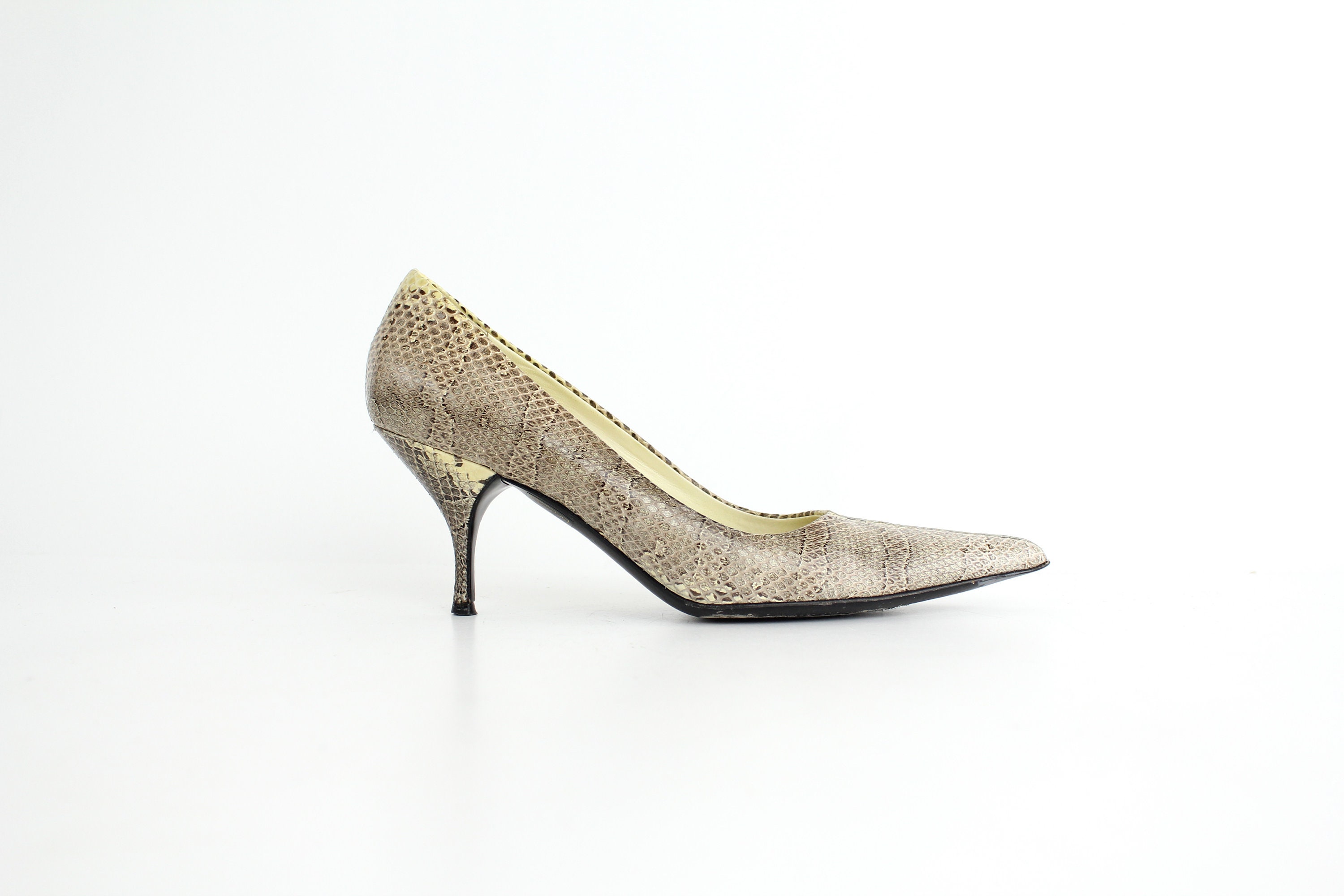 Sz 7 Vintage PRADA Snakeskin Pump | Gray Snakeskin Leather High
