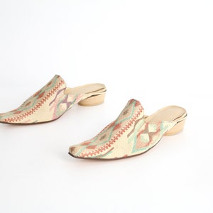 size 6 Vintage Tapestry Cylinder Heel Mules Pointed Toe Woven Cotton Leather Lined Flats Western Leather Shoes 36 image 7