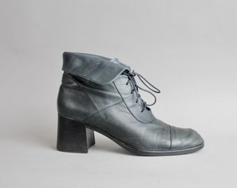 size 9 Vintage Lace Up Leather Boots | Square Toe Leather Boots | Payne's Gray Leather Cuffed Boots | Made in Italy | 40