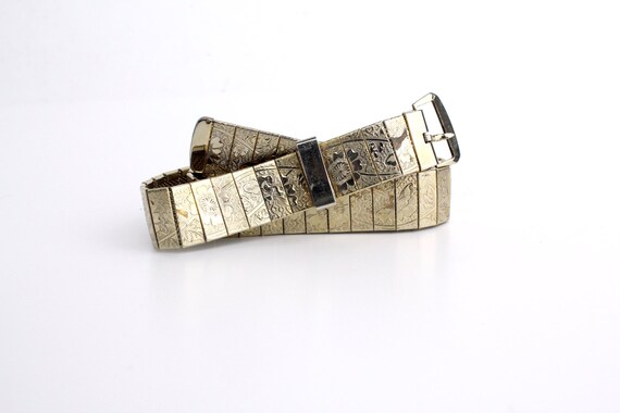Beautiful Etched Gold Metal Belt | Vintage 1970s Metal Belt  display picture 2