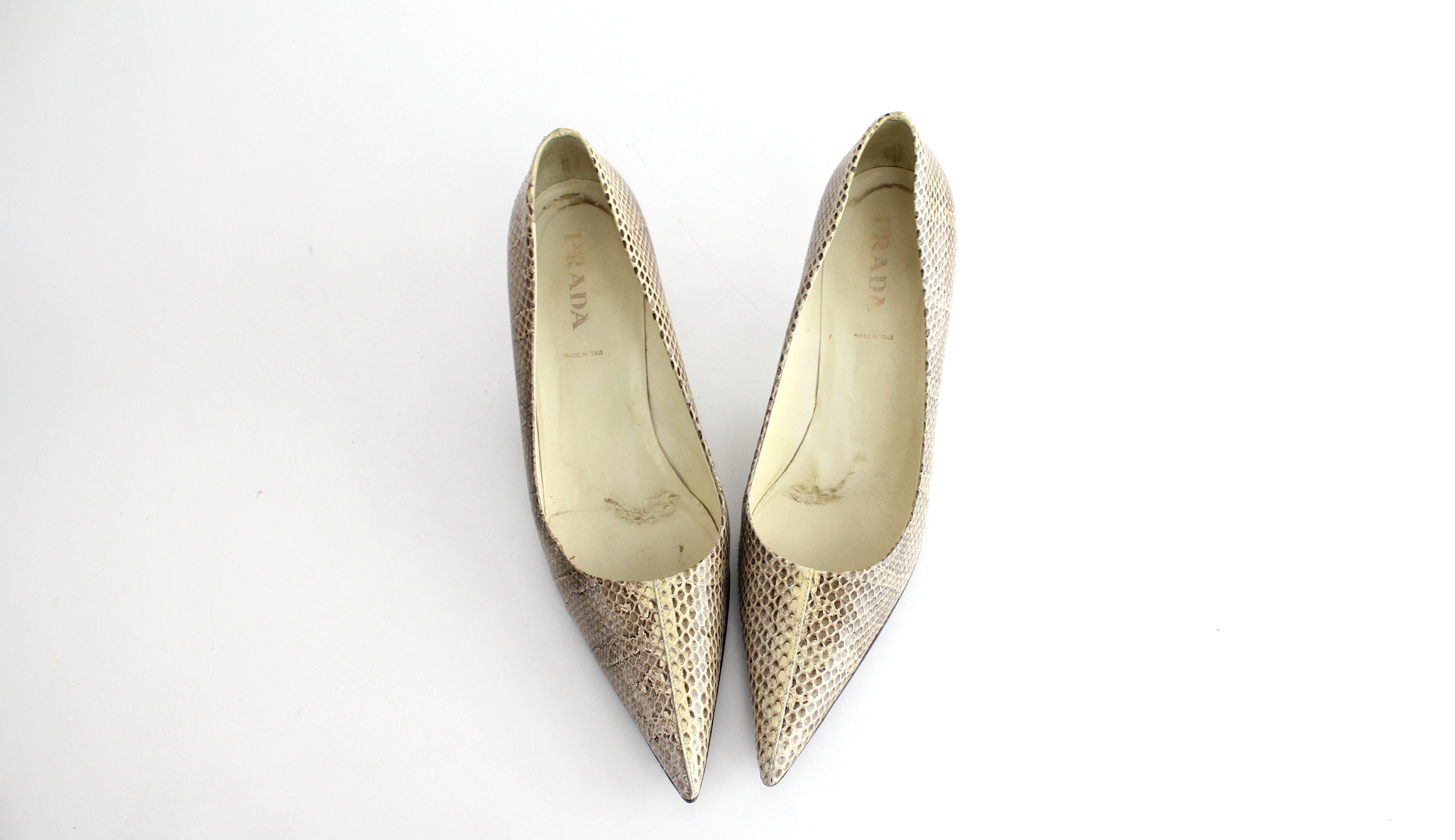 Sz 7 Vintage PRADA Snakeskin Pump | Gray Snakeskin Leather 