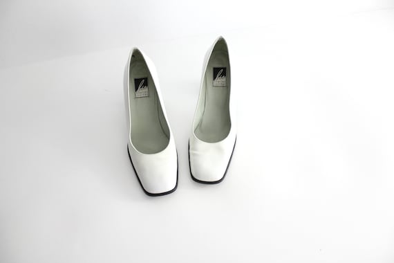 size 7 | Vintage Charles Jourdan Bis Square Toe Sh
