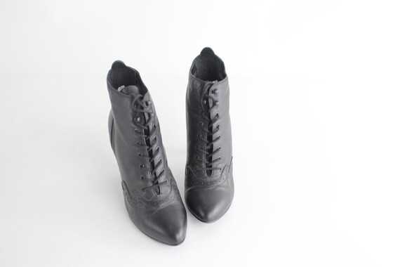 Sz 7 | Dark Wave Ankle Boots | Vintage 1980s Post Punk Goth Spiked