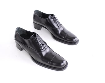 sz 7 PRADA Mint Condition Shoes with Box | Black Spazzolato Oxford Shoes  |  Minimal 1990s Lace Up Brogues | Made in Italy | 37