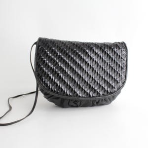 Vintage 1980s Intrecciato Leather Handbag | Woven Patent Leather Shoulder Bag | Puffy Gathered Leather Clutch Bag | Made in USA