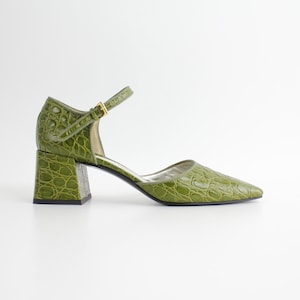 sz 9.5 Suzanne Rae Avocado Green Mary Jane Shoes | Chunky Block Heel Squared Toe Heels | Cutest Embossed Leather Mary Janes | 40