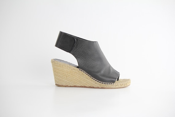 Celine, sz 9.5 Céline Phoebe Philo Espadrille Platform Shoes | Minimal Leather Open Toe Wedge Sandals | Céline Jute Trim Wedge Espadrilles | 40