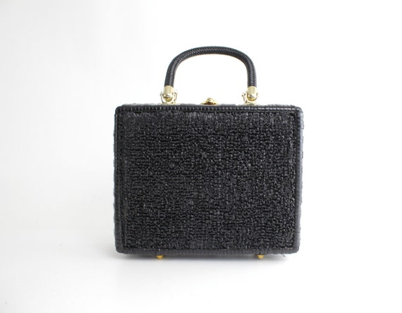 Vintage 1960s Textured Rattan Handbag | Large Lac… - image 8
