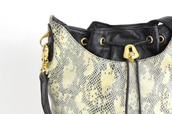 Vintage 1980s Leather Cinch Bag | Embossed Snakes… - image 4