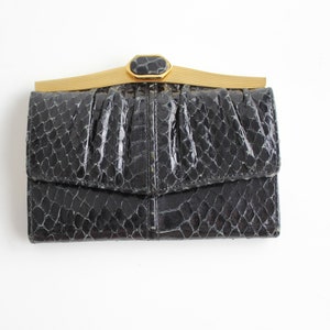 Judith Leiber Schlangenleder Geldbörse | Vintage 1970er Jahre Schwarzes Leder | Gerippter Brieftaschenrahmen