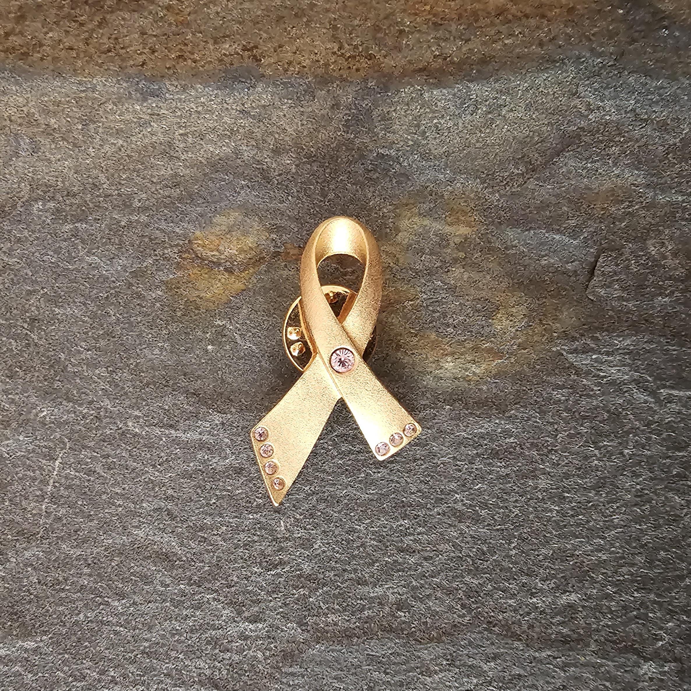Épingle (Pin) Avon Pour La Lutte Contre Le Cancer Du Sein - Bijou Occasion