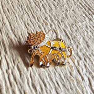 Vintage Lions Club Iowa 9x9 Atlanta ‘82 Clydesdale Cart Horses Expandable Pin