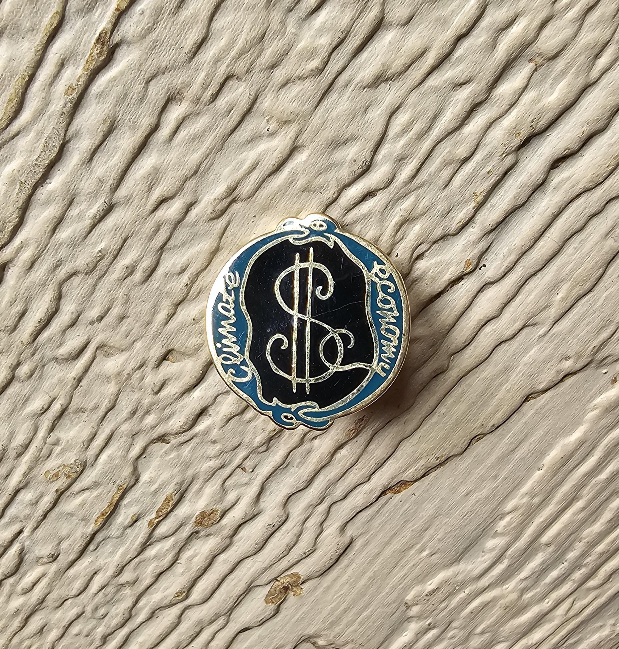 【送料&関税込】Vivienne Westwood Logo Patch Embossed Keyrin Dead Stock Vivienne Westwood New Article Orb Design Metal