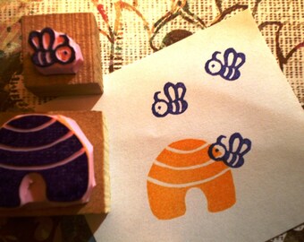 Bee rubber stamp//bee hive stamp// Bumblebee// Insect// bugs // two hand carved rubber stamp set by Happie stamps