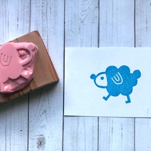 Schaf Stempel // Lamm Gummi Stempel // Häkelmarke // Wolle 100% // Strickstempel // Wollknäuel // handgeschnitztes Stempelgummi von Happie stamps