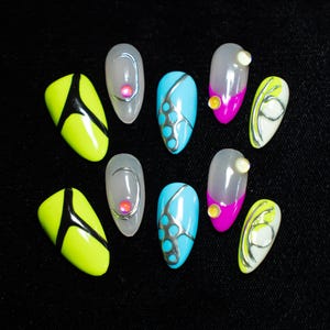 Y2K Fluorescent Green Press on Nails | Silver Short Almond Nails | Y2K Nails |Gyaru Nails |Freestyle Nails|Chrome Nails|Party Press on Nails